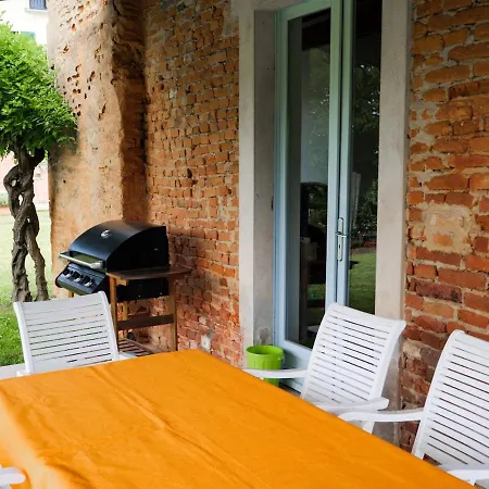 Large Among The Hazelnuts - Unesco Apartment Castellero