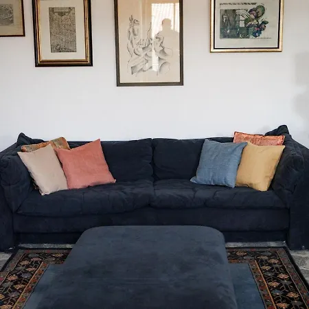Large Among The Hazelnuts - Unesco Apartment *