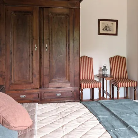 Large Among The Hazelnuts - Unesco Apartment *